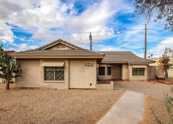 Pre-foreclosure in  S 40TH PL Phoenix, AZ 85044