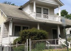 Pre-foreclosure Listing in 19TH ST S ARLINGTON, VA 22204