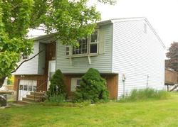 Pre-foreclosure in  HITCHCOCK DR Meriden, CT 06450