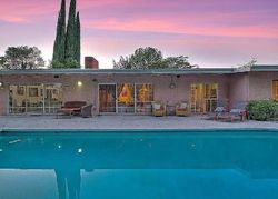  Killion St, Woodland Hills CA