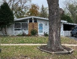  Meadowbrook Ln, Wheeling IL