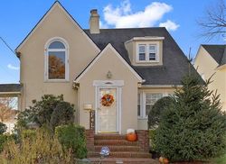  W Devonia Ave, Mount Vernon NY
