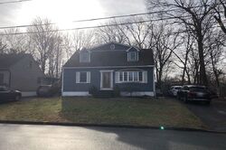 Pre-foreclosure in  SALLY ST Bloomingdale, NJ 07403