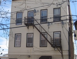 Pre-foreclosure Listing in N 5TH ST NEWARK, NJ 07107