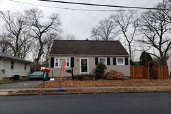 Pre-foreclosure in  9TH AVE Hawthorne, NJ 07506