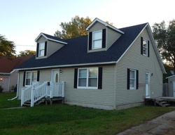 Pre-foreclosure in  STEWART ST Des Moines, IA 50316