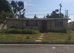 Pre-foreclosure Listing in CHARVERS AVE GLENDORA, CA 91740
