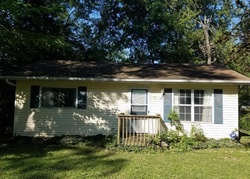 Pre-foreclosure in  N HAMILTON ST Marissa, IL 62257