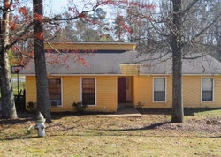 Pre-foreclosure Listing in ROSEDALE RD SNELLVILLE, GA 30078