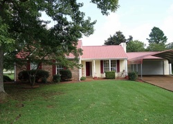 Pre-foreclosure in  EDGEWOOD DR Smyrna, TN 37167