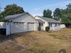 Pre-foreclosure Listing in W STONE DR KINGSPORT, TN 37660