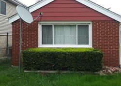 Pre-foreclosure in  S LATROBE AVE Chicago, IL 60638