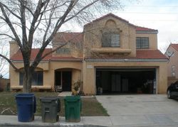  Macfarlane Dr, Lancaster CA