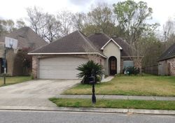 Pre-foreclosure in  RIDGE WAY AVE Baton Rouge, LA 70817