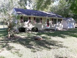 Pre-foreclosure in  S COMMONWEALTH ST Decatur, IL 62521