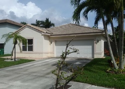 Pre-foreclosure in  SW 164TH CT Miami, FL 33193