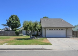 Pre-foreclosure Listing in DAVEY AVE ATWATER, CA 95301