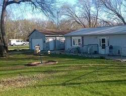 Pre-foreclosure in  N EDGEWATER DR Chillicothe, IL 61523
