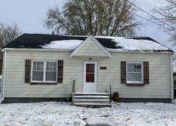 Pre-foreclosure in  S TREMONT ST Princeville, IL 61559