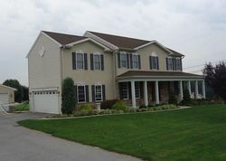  Oak Ridge Dr, Spring Grove PA