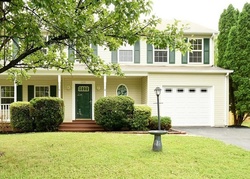 Pre-foreclosure in  OUST LN Woodbridge, VA 22193