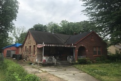 Pre-foreclosure in  E MALLORY AVE Memphis, TN 38106
