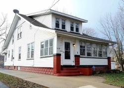 Pre-foreclosure in  W GILBERT AVE Peoria, IL 61604