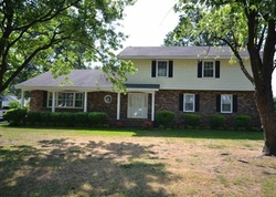 Pre-foreclosure in  CALVIN CIR Florence, SC 29505
