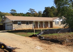 Pre-foreclosure Listing in STAGECOACH RD ELLENWOOD, GA 30294