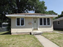 Pre-foreclosure in  4TH AVE N Minneapolis, MN 55405