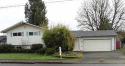 Pre-foreclosure Listing in NE ADAMS ST MCMINNVILLE, OR 97128