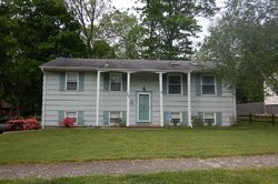 Pre-foreclosure in  SUMMIT RD Oak Ridge, NJ 07438