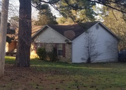 Pre-foreclosure in  W LAKEVIEW Benton, AR 72015