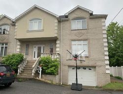 Pre-foreclosure in  JOLINE AVE Staten Island, NY 10307