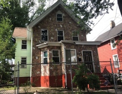 Pre-foreclosure in  BOND ST Staten Island, NY 10302