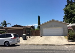 Pre-foreclosure Listing in MARIA DR OAKDALE, CA 95361