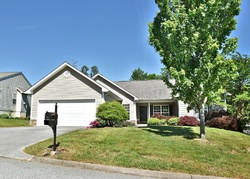 Pre-foreclosure Listing in ASHRIDGE RD KNOXVILLE, TN 37931