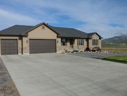 Pre-foreclosure Listing in N GOOSEBERRY DR EAGLE MOUNTAIN, UT 84005