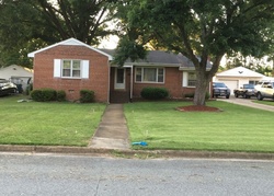 Pre-foreclosure Listing in N DAISY AVE HIGHLAND SPRINGS, VA 23075