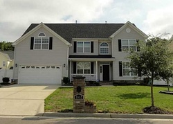 Pre-foreclosure in  EDNA WAY Virginia Beach, VA 23464