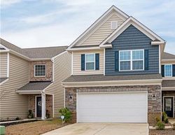 Pre-foreclosure Listing in SKIPPING STONE DR FORT MILL, SC 29715