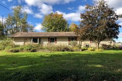 Pre-foreclosure in  S AIRPORT RD Lansing, MI 48906
