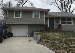 Pre-foreclosure in  NE 46TH ST Kansas City, MO 64117