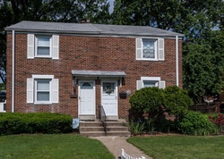 Pre-foreclosure in  FOREST DR Wilmington, DE 19804