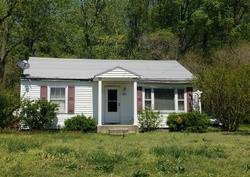 Pre-foreclosure Listing in GAY ST DENTON, MD 21629
