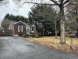 Pre-foreclosure in  MIRAMAR AVE Patchogue, NY 11772