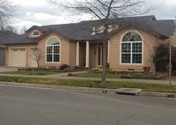 Pre-foreclosure in  SILVER CREEK DR Central Point, OR 97502