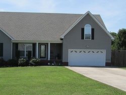 Pre-foreclosure Listing in INDIAN SPRINGS CIR MANCHESTER, TN 37355
