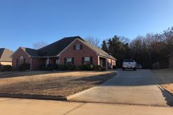 Pre-foreclosure Listing in MEADOWRIDGE CIR TEXARKANA, AR 71854