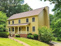 Pre-foreclosure in  MOUNTAIN WAY CV Snellville, GA 30039